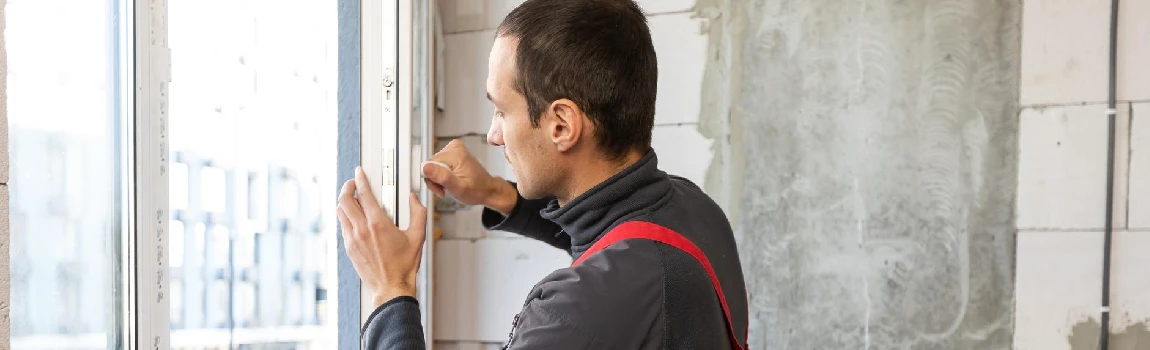 Emergency Cracked Windows Repair Services in Greenacres, FL