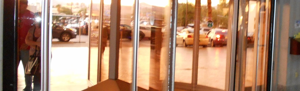 Storefront Glass Repair Cost in Greenacres, FL